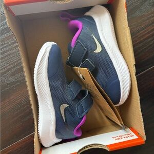 Nike Kids Navy and Pink Sneakers